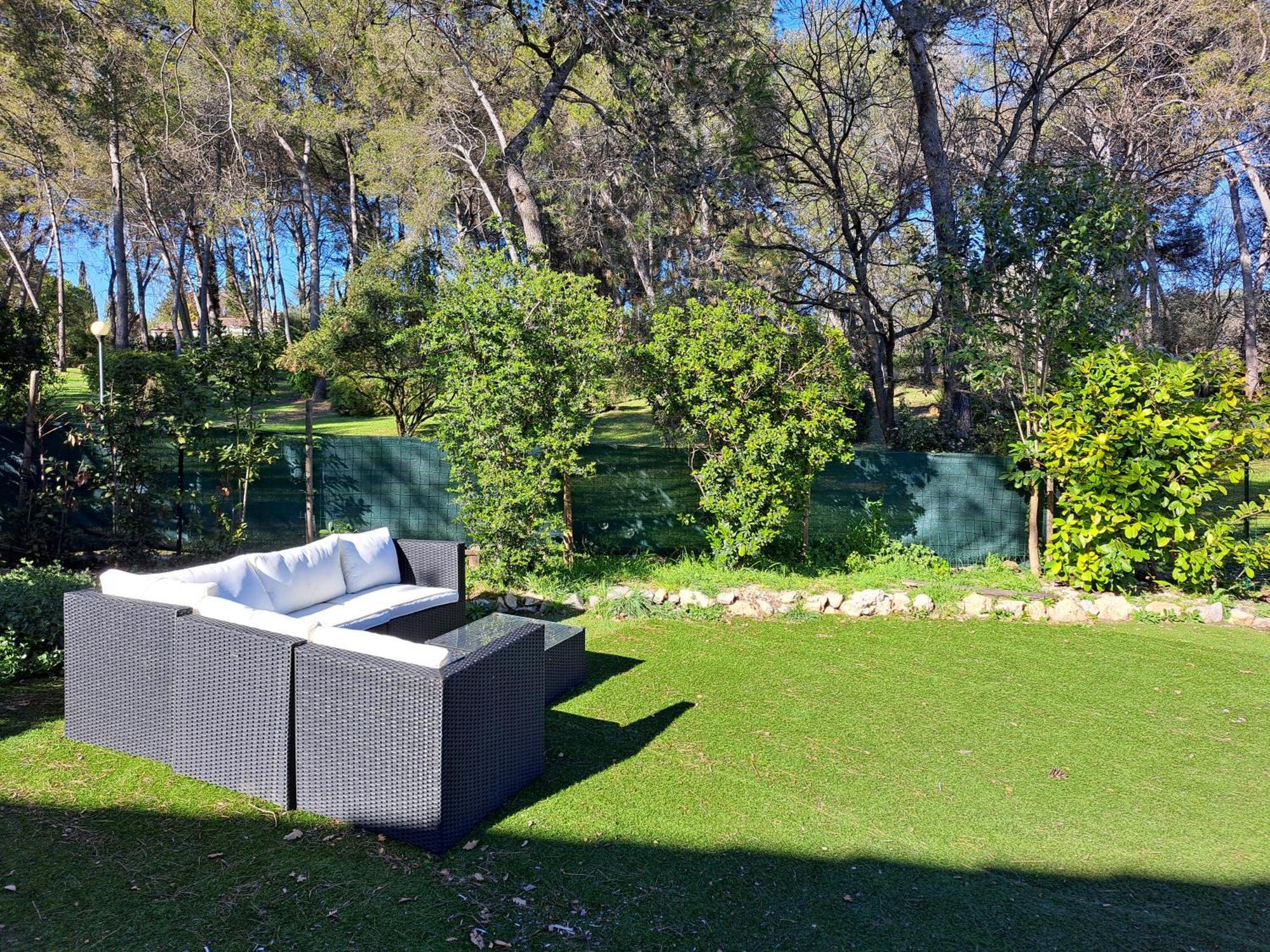 Maisonnette Au Milieu Des Pins Mougins Eksteriør billede
